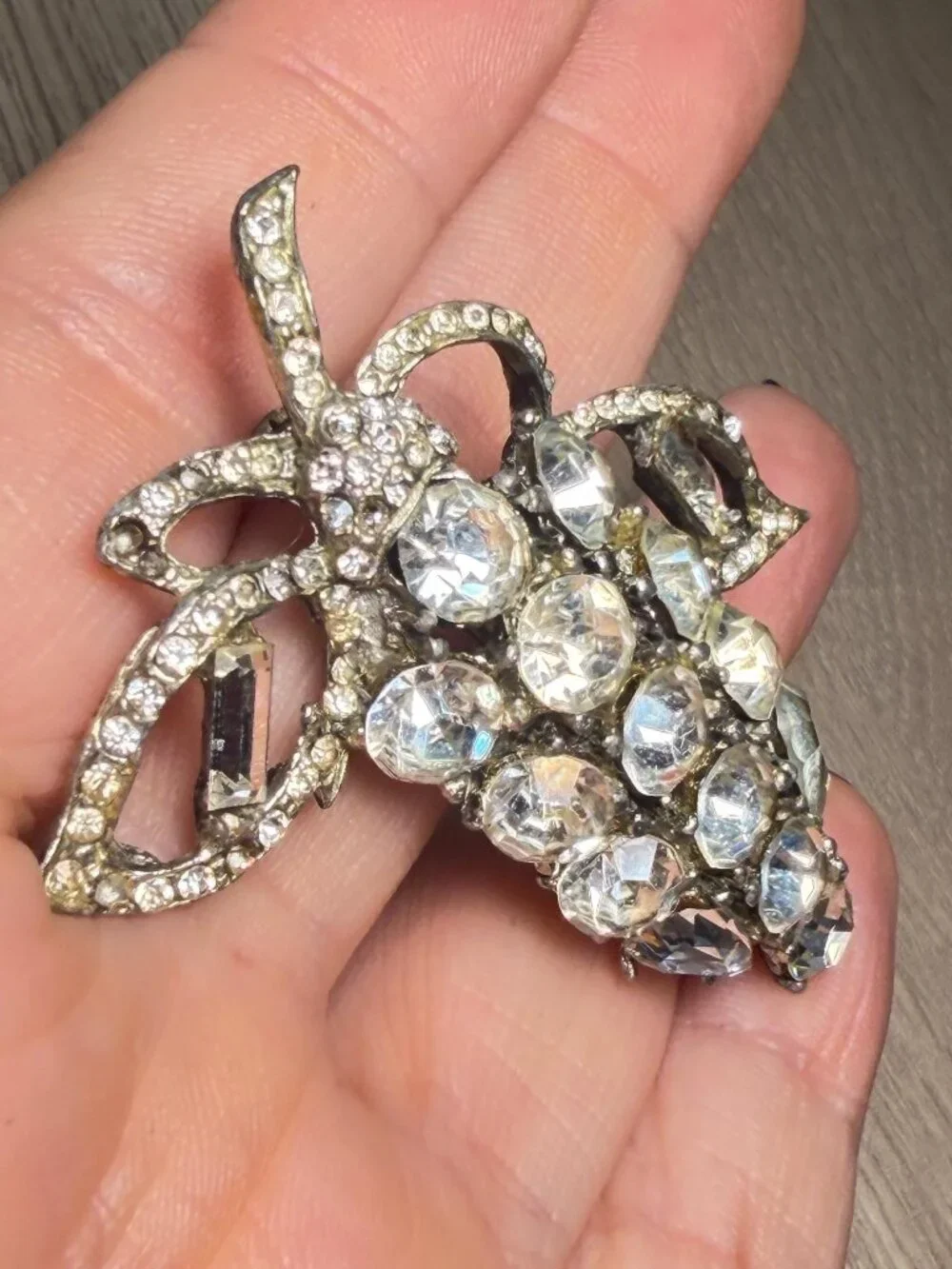 Vintage Rhinestone Grape Brooch Silver Tone Fruit Pin Statement Style 2